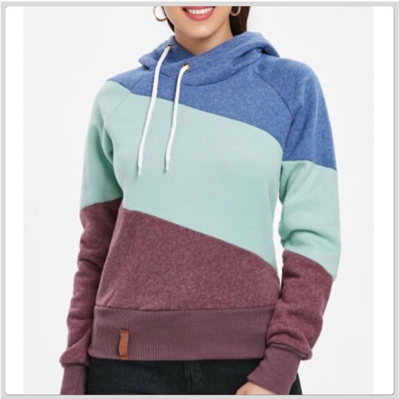 Boutique Tops - CLEARANCE NWT Thick Blue/Maroon Hoodie Sweatshirt